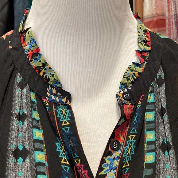 Johnny Was silk blouse - Picture 5 of 7